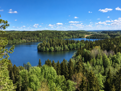 Hämeenlinnaan muuttavan oppaan kansikuva